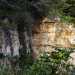 Lorigine della cavit  di tipo erosivo e si struttura su due fasce geologiche distinte: il calcare di Bari e la calcarenite di Gravina, i cui blocchi sono visibili in alcuni punti dove la fitta vegetazione lascia spazio alla roccia